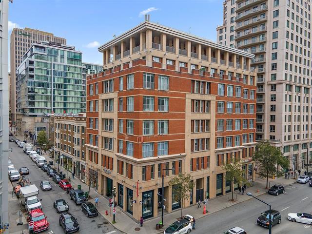 2015 de la Montagne in downtown Montreal